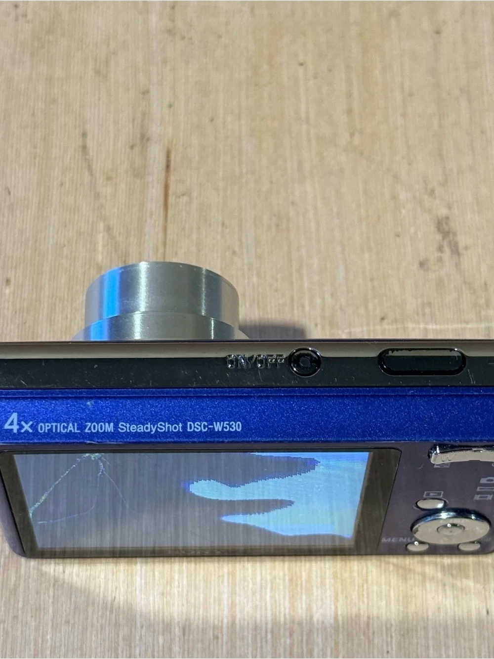 Sony Cyber-shot 14.1 MP Digital Camera BROKEN SCREEN Turns On Read Description!